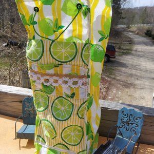 CUSTOM MADE LIMITED TIME WINE BAGS.  LOCALLY OWNED BUSINESS